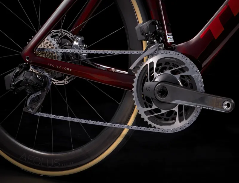 Trek Madone SLR 9 eTap Gen 7 Road Bike 2024 in Red Carbon Smoke-5